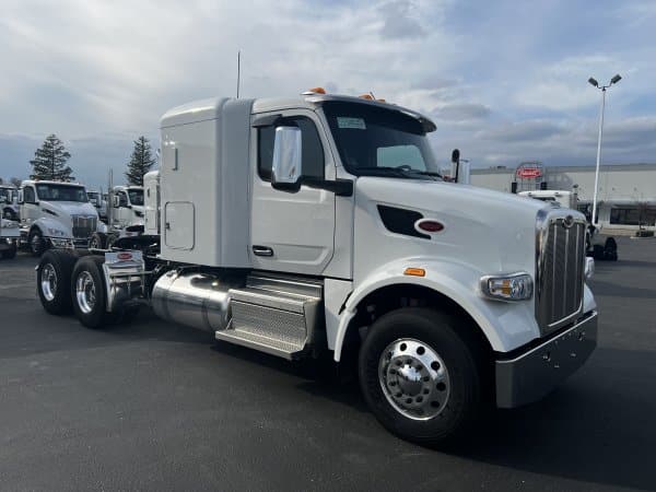 2024 Peterbilt 567 - Image 2