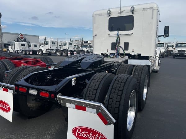 2024 Peterbilt 567 - Image 3