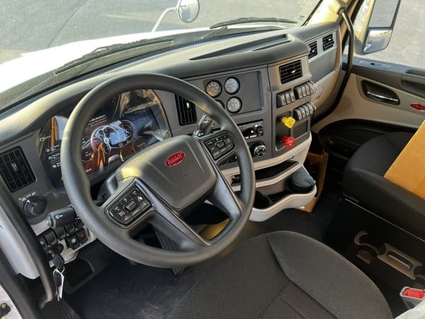 2024 Peterbilt 579 - Image 5