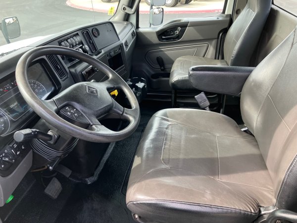 2019 International MV607 - Image 8