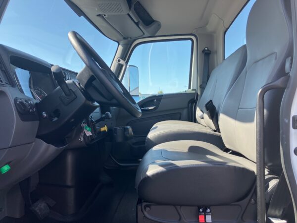 2024 International MV607 - Image 5