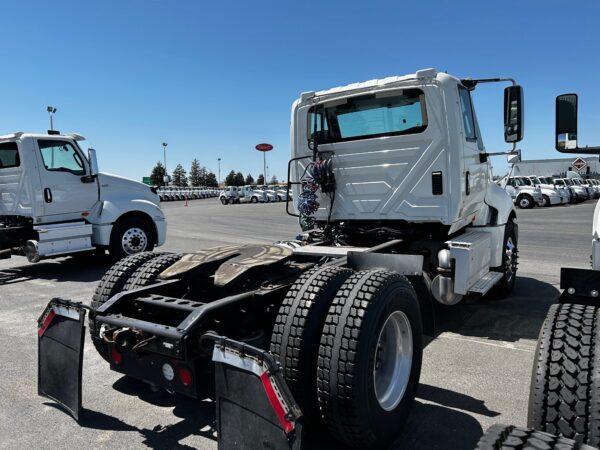 2016 International PROSTAR - Image 3