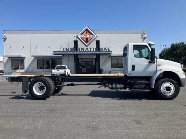 2020 International MV607 - Image 6