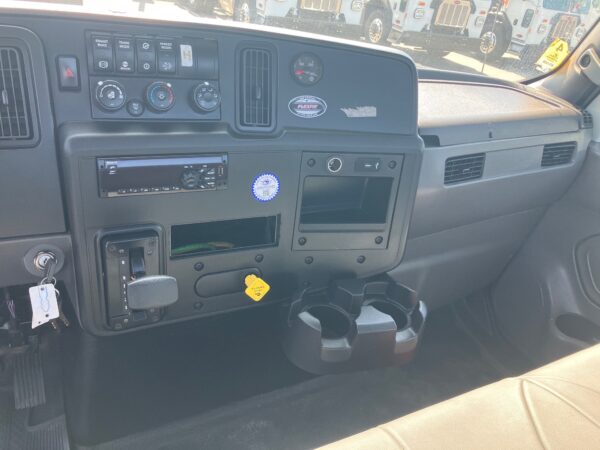 2020 International MV607 - Image 4