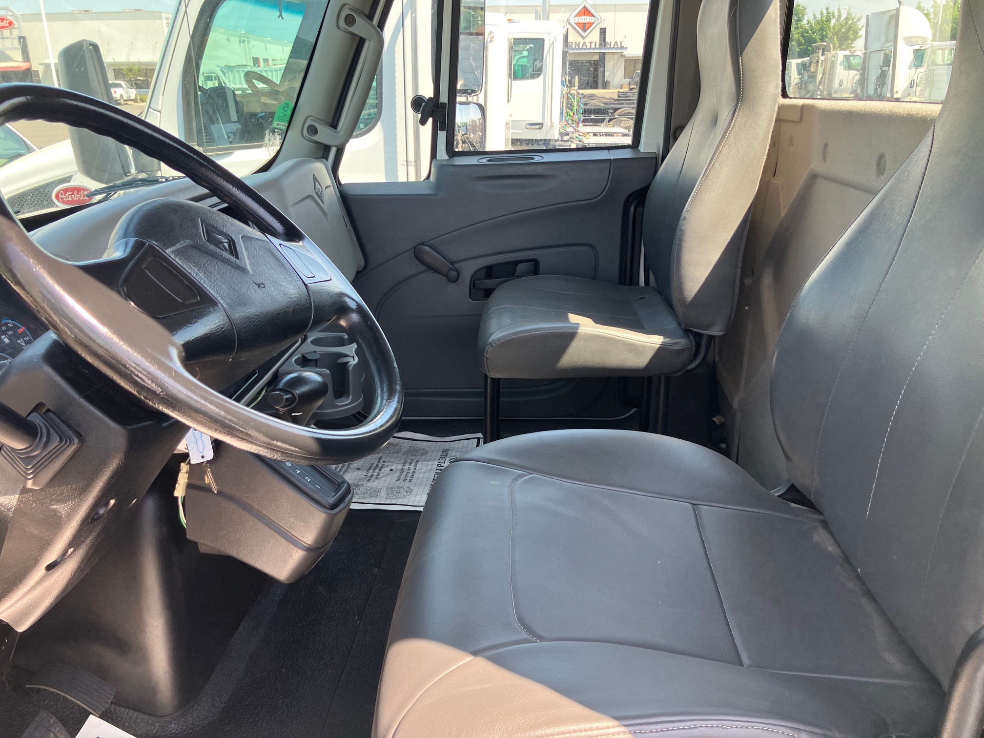 2019 International 4300 - Image 6