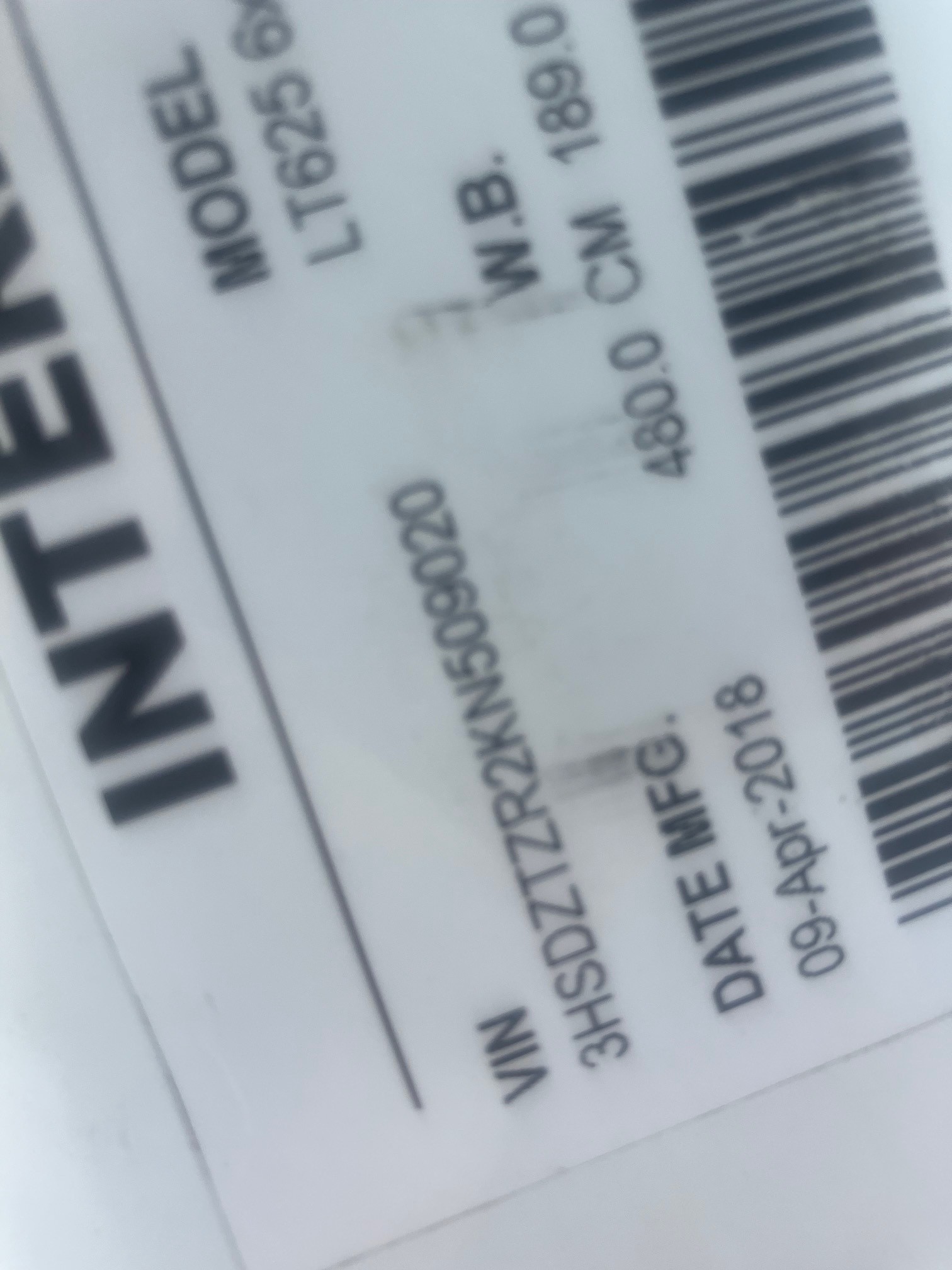 2019 International LT625 - Image 6