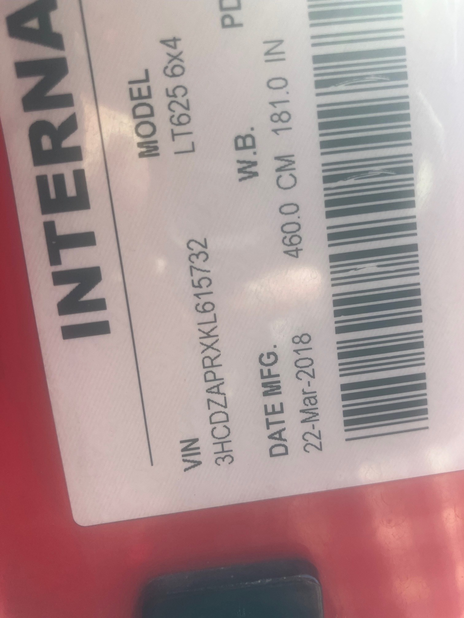 2019 International LT625 - Image 6