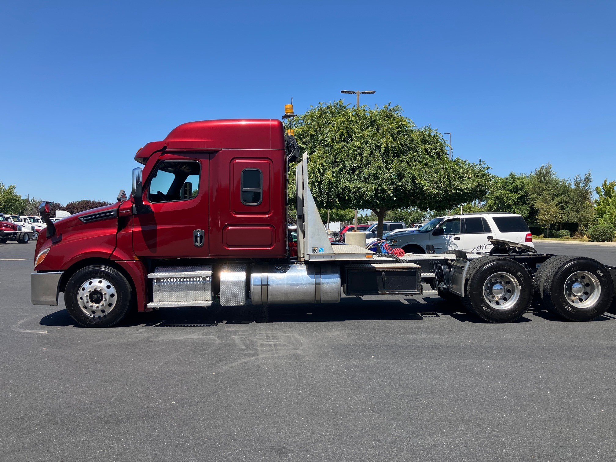 2020 FREIGHTLINER CASCADIA - Image 4