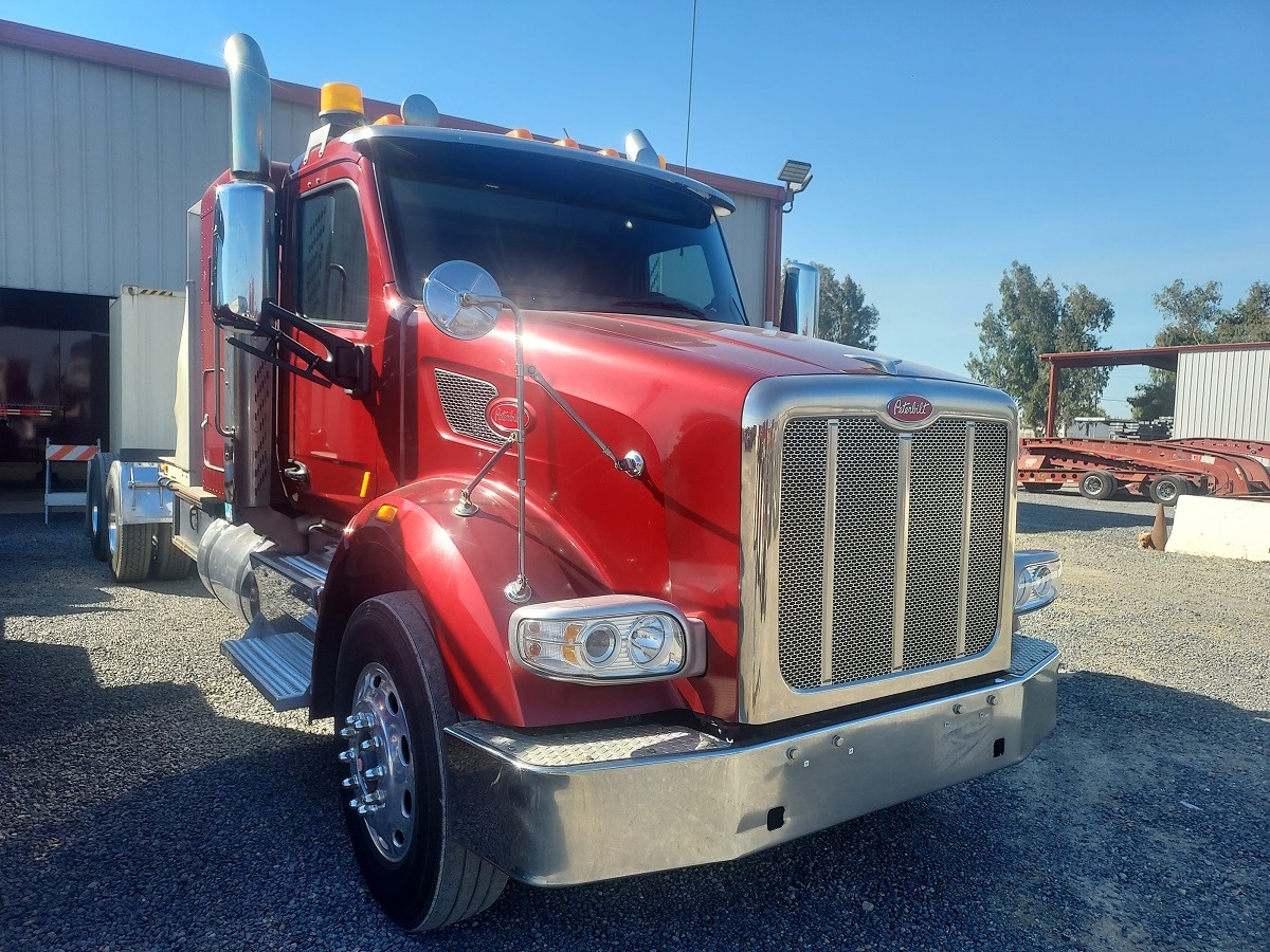 2015 Peterbilt 567 - Image 4