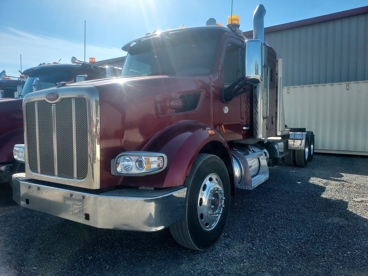 2015 Peterbilt 567 - Image 6