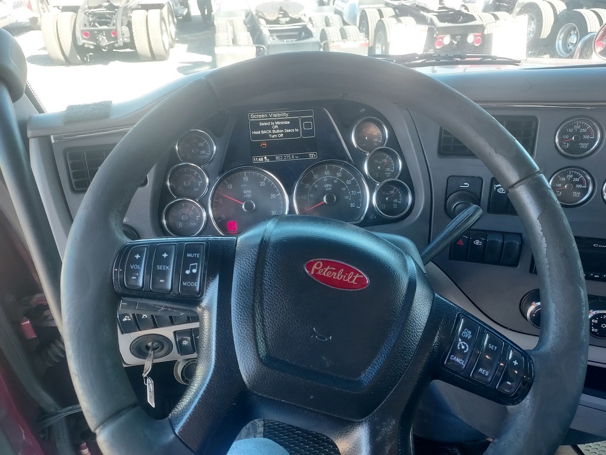 2015 Peterbilt 567 - Image 5