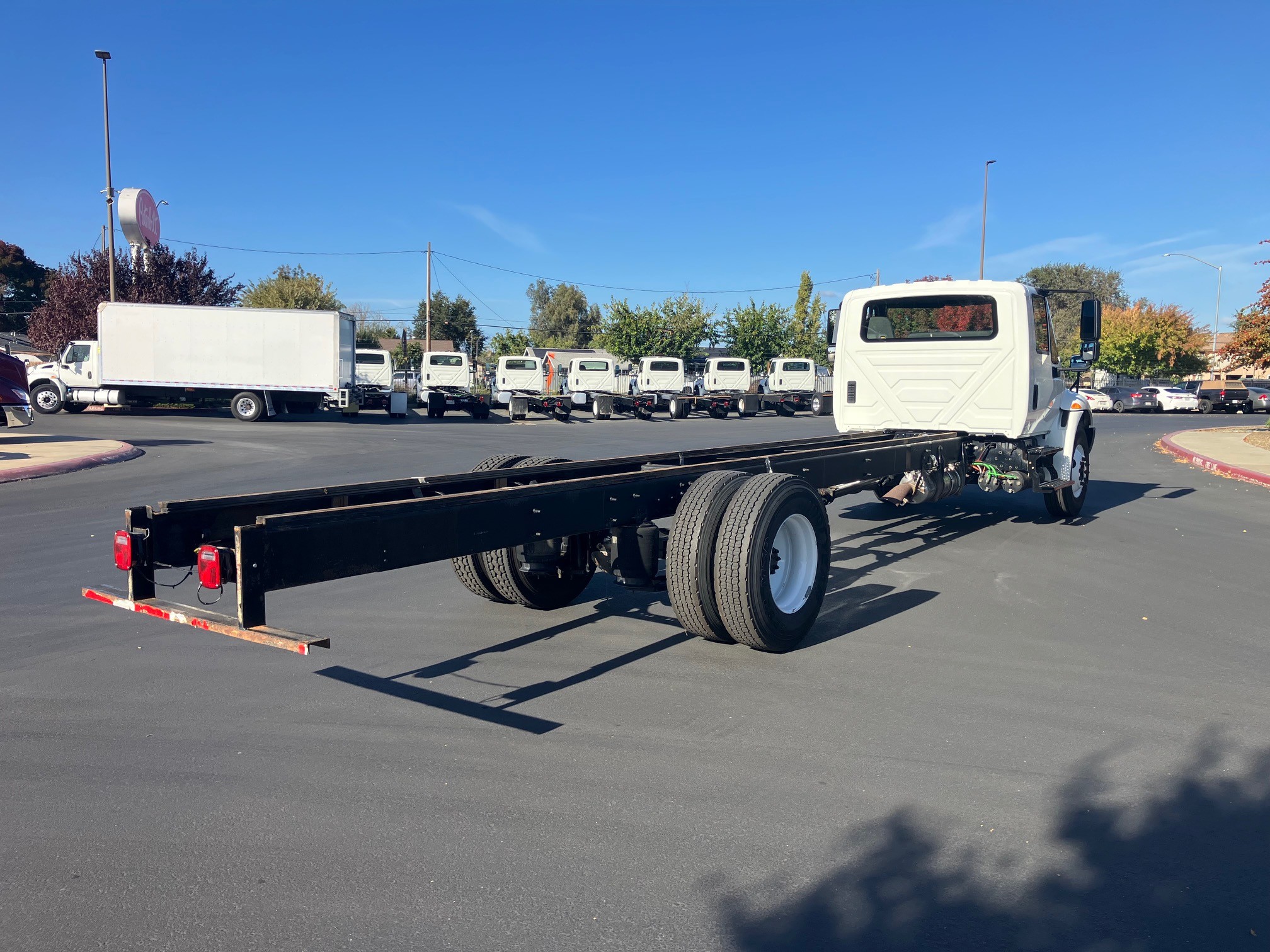 2018 International 4300 - Image 5